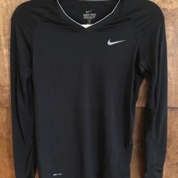 Nike Dri Fit Long Sleeve Black Top - Picture 2 of 2